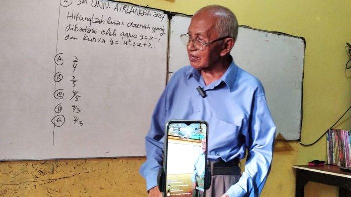 Kisah di Balik Papan Tulis: Kisah Mbah Guru Matematika yang Menginspirasi
