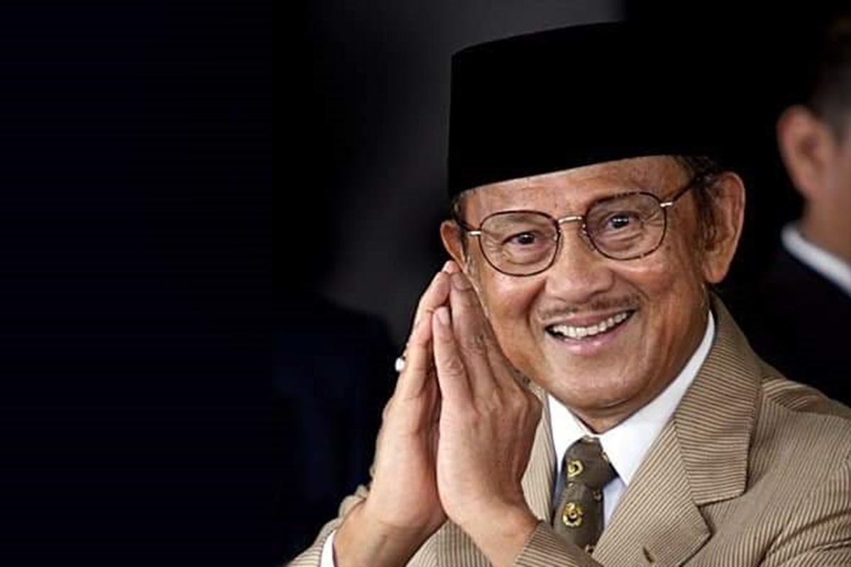 B.J. Habibie: Kasih, Teknologi, dan Dedikasi Tanpa Batas 