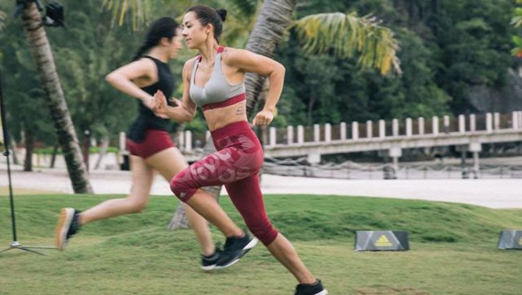 Rahasia Sehat dan Bahagia ala Jennifer Bachdim